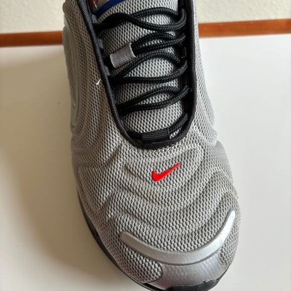 Nike AirMax 720 - Picture 6 of 16